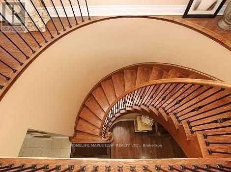 Photo 17 of 29 Jacksonville Drive N, Brampton ON