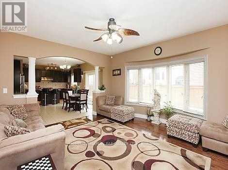Photo 14 of 29 Jacksonville Drive N, Brampton ON