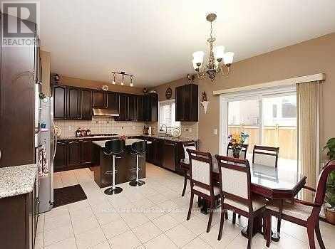 Photo 12 of 29 Jacksonville Drive N, Brampton ON