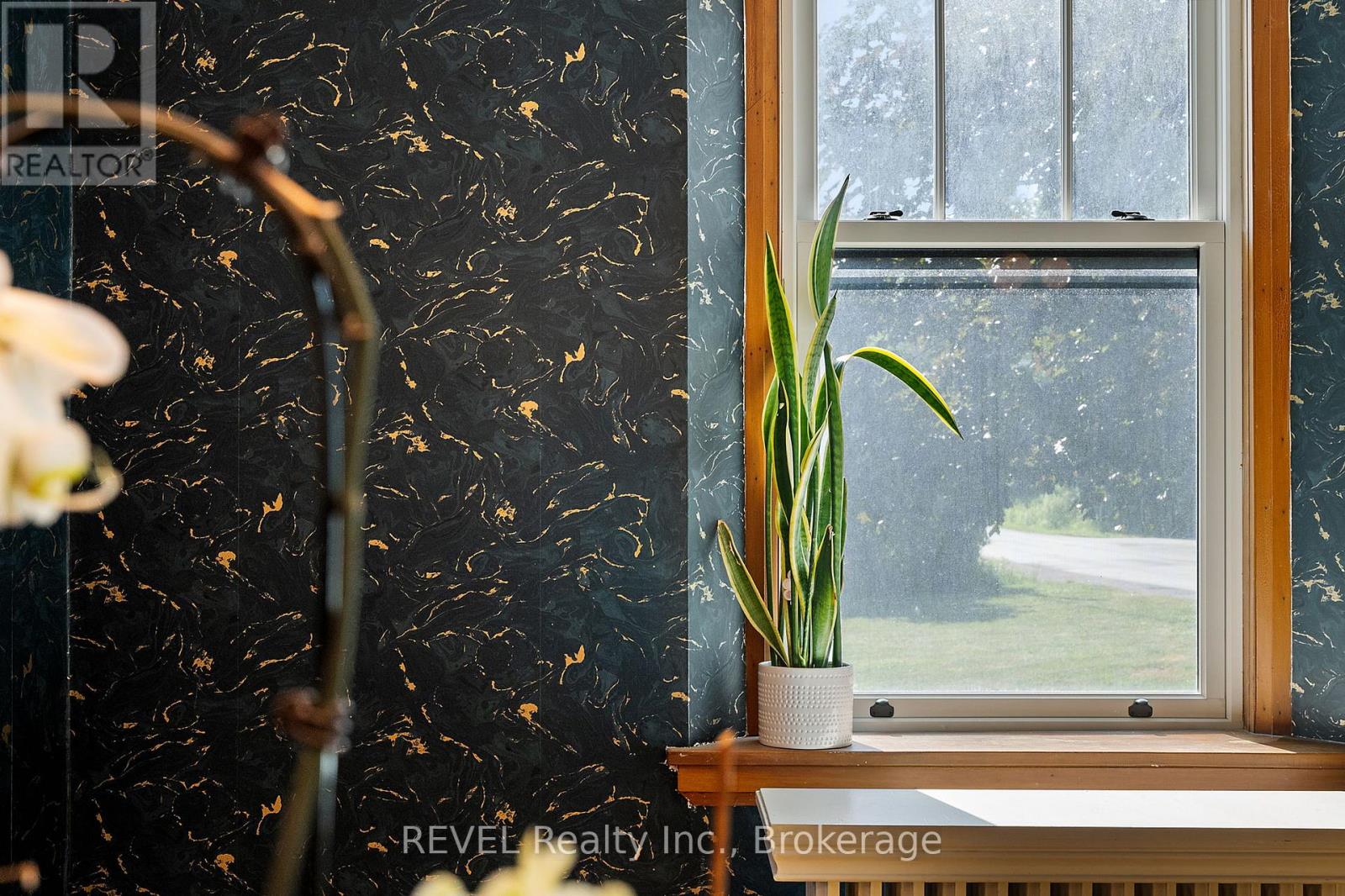 Photo 10 of 3543 King Street, Lincoln ON