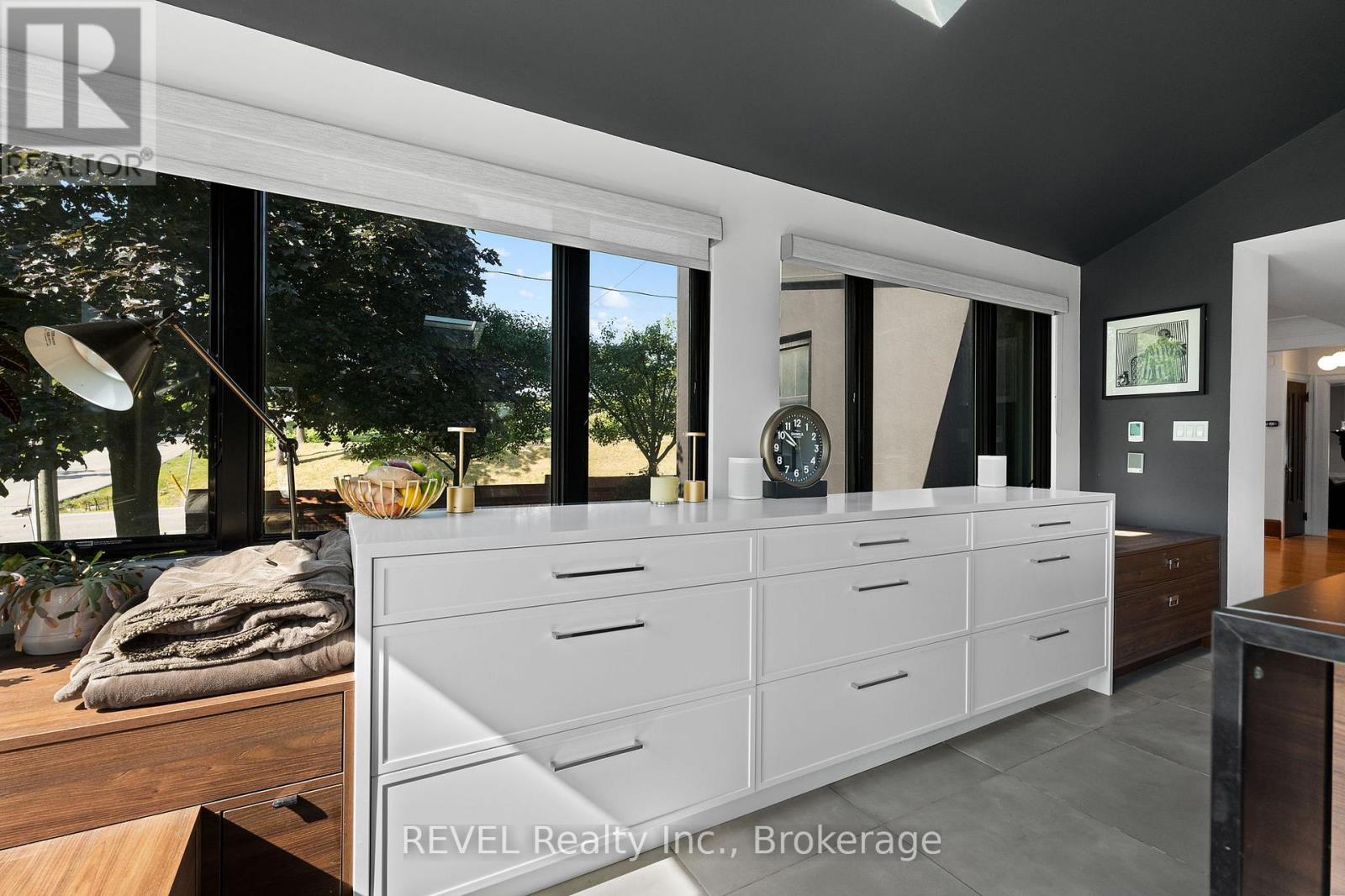 Photo 18 of 3543 King Street, Lincoln ON
