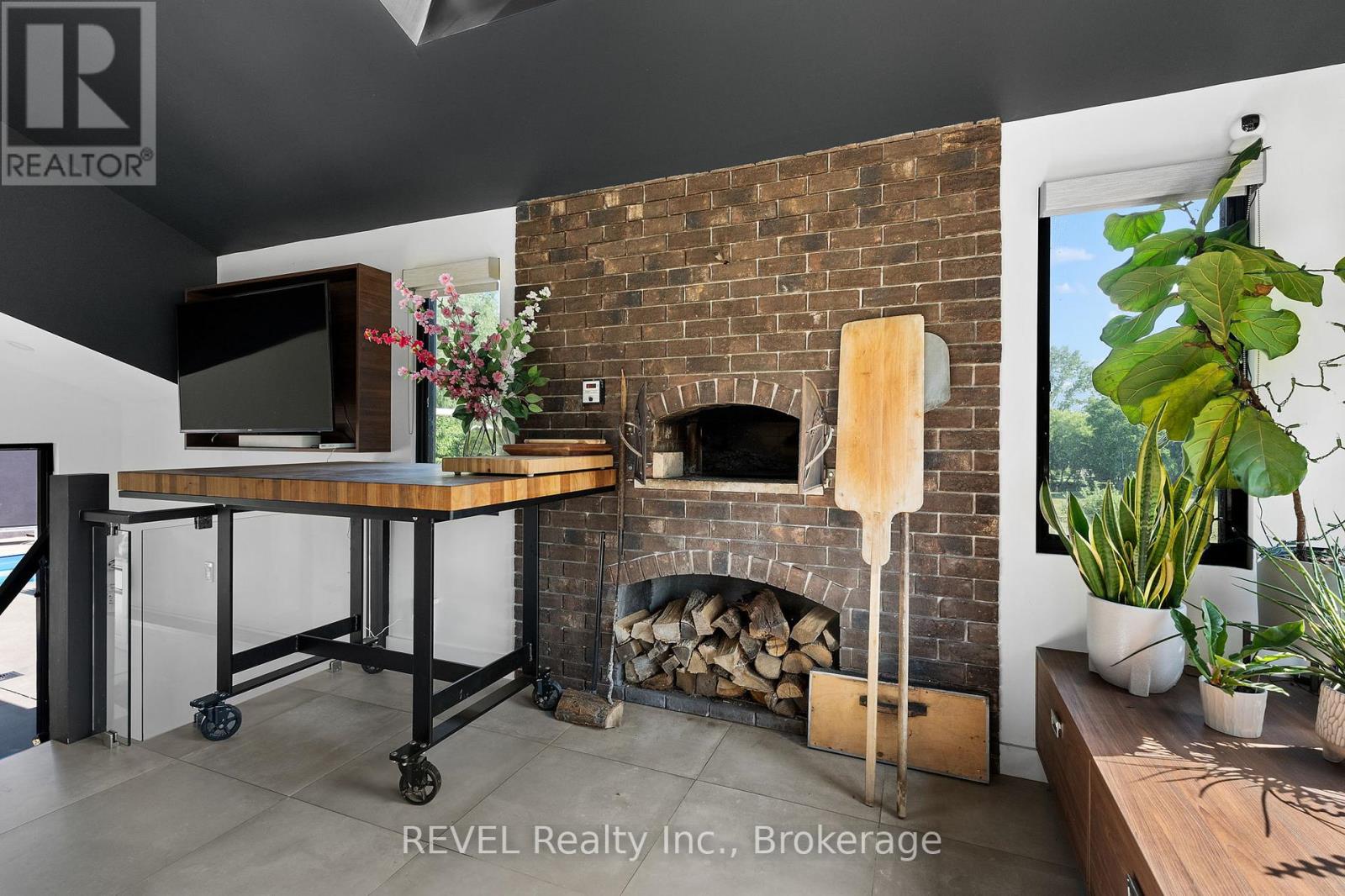 Photo 23 of 3543 King Street, Lincoln ON