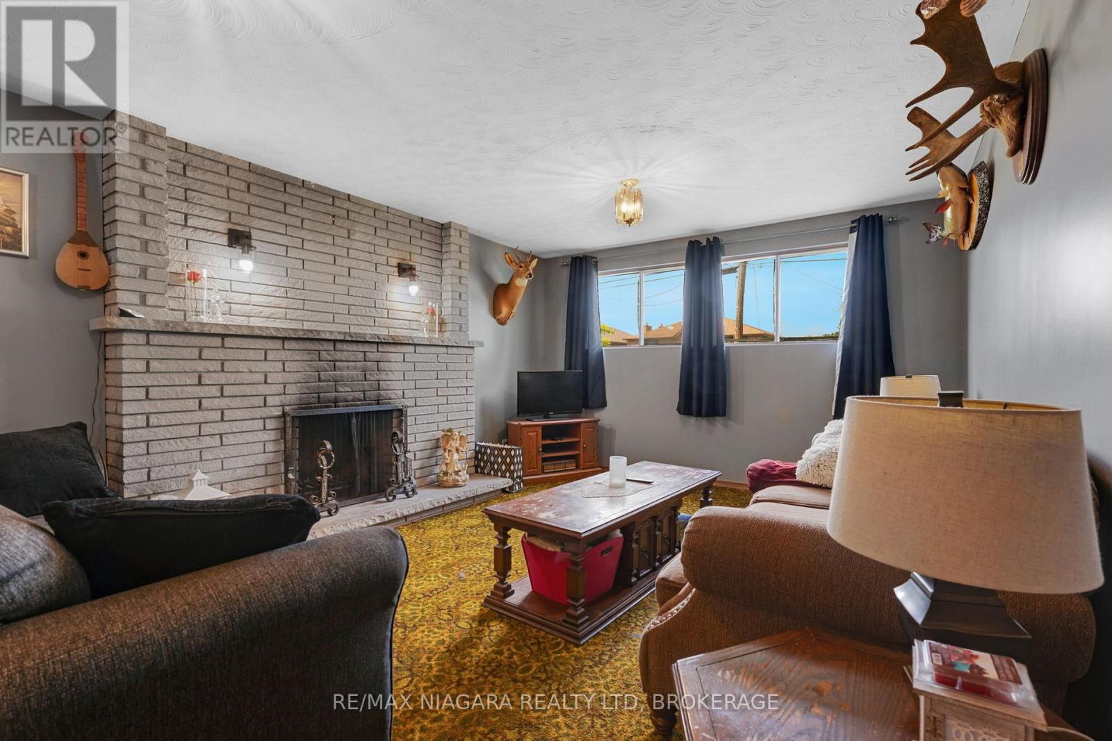 Photo 25 of 116 Pine Drive, Hamilton ON