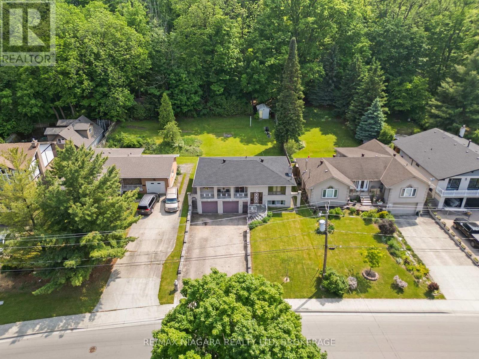 Photo 38 of 116 Pine Drive, Hamilton ON