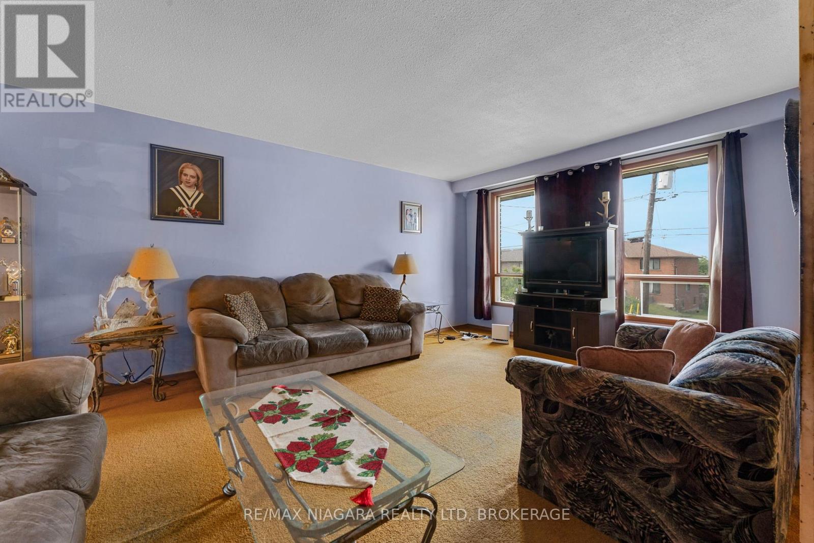 Photo 7 of 116 Pine Drive, Hamilton ON