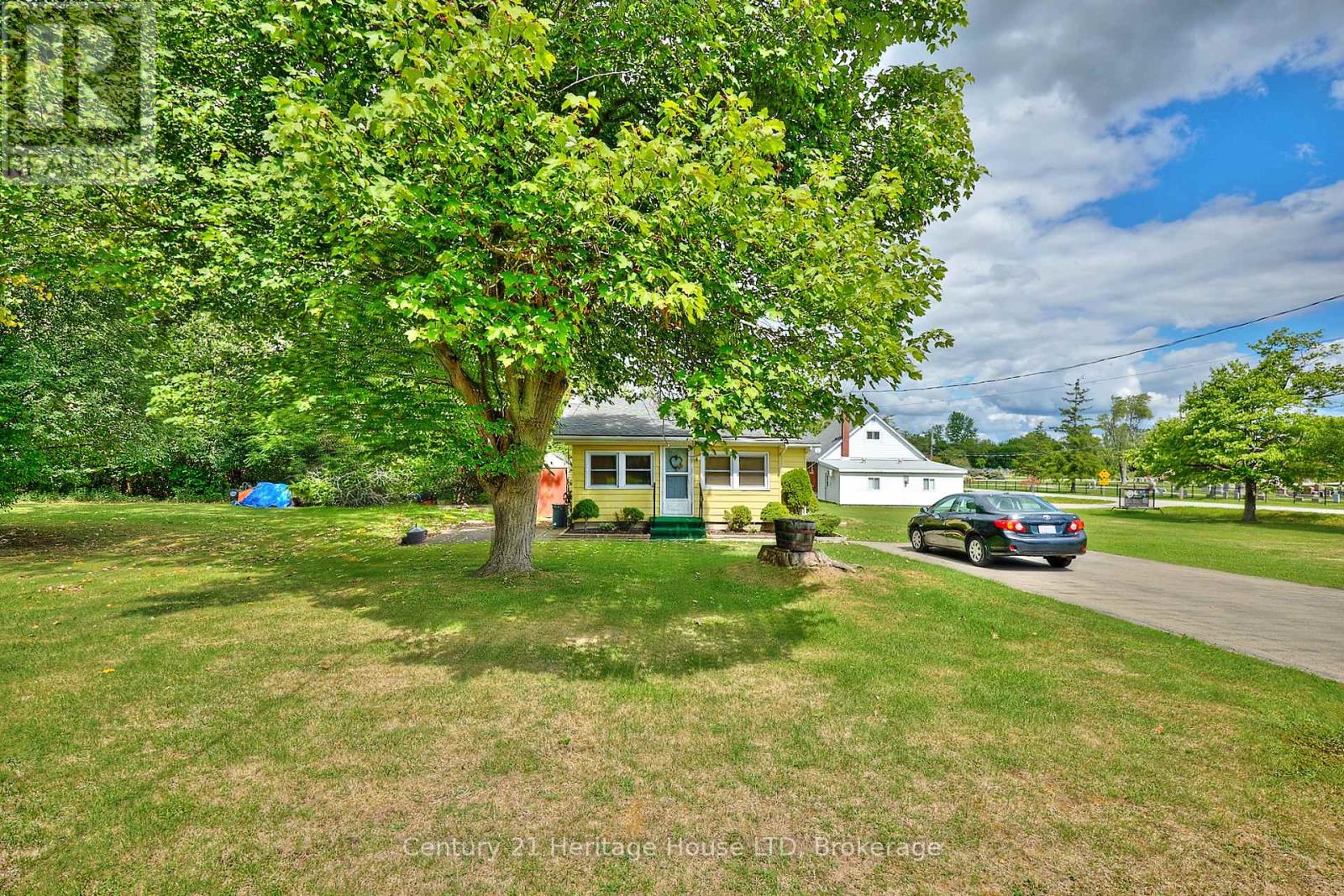 Photo 1 of 690 Bridge Street, Fort Erie ON