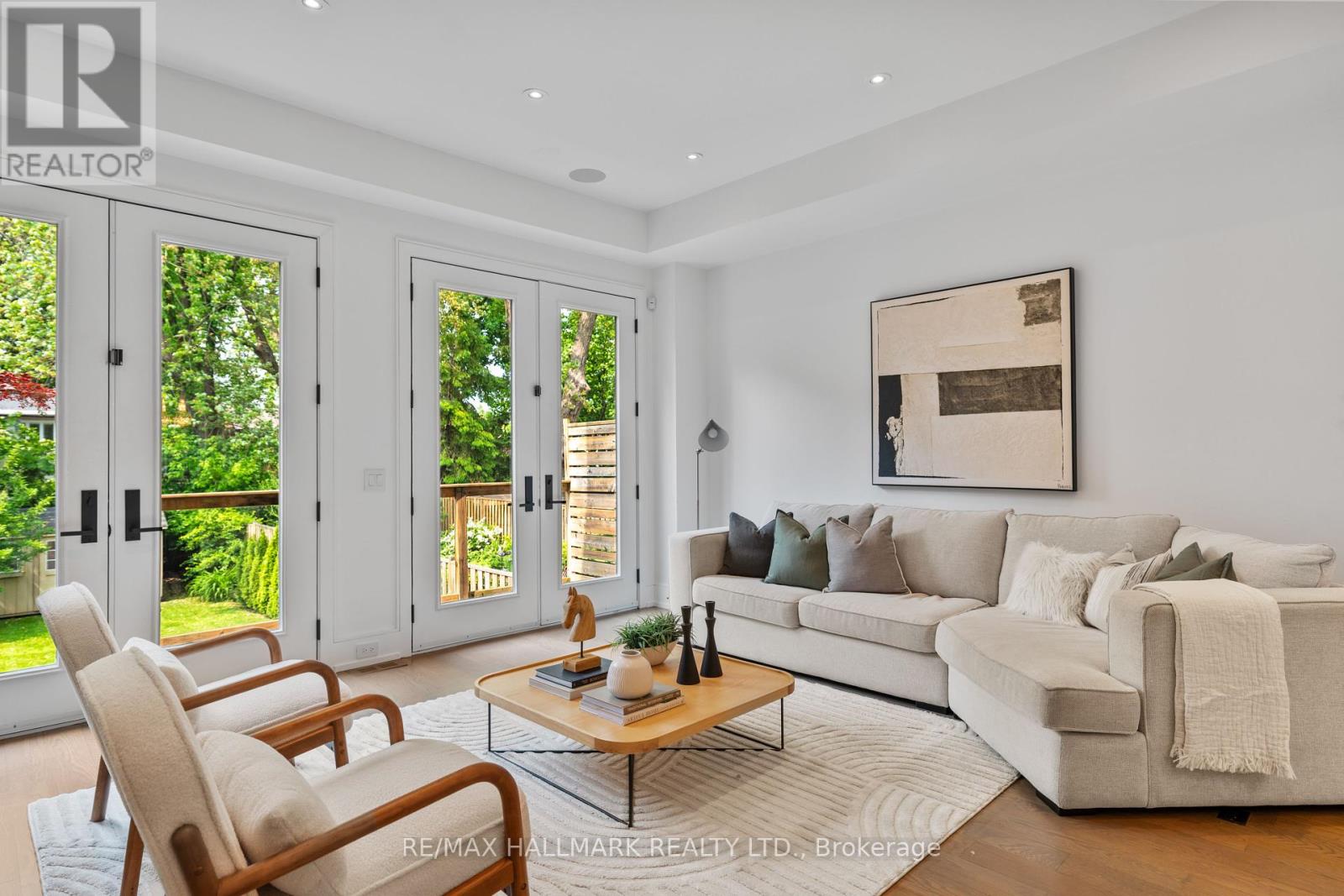 Photo 17 of 62 St Germain Avenue, Toronto ON
