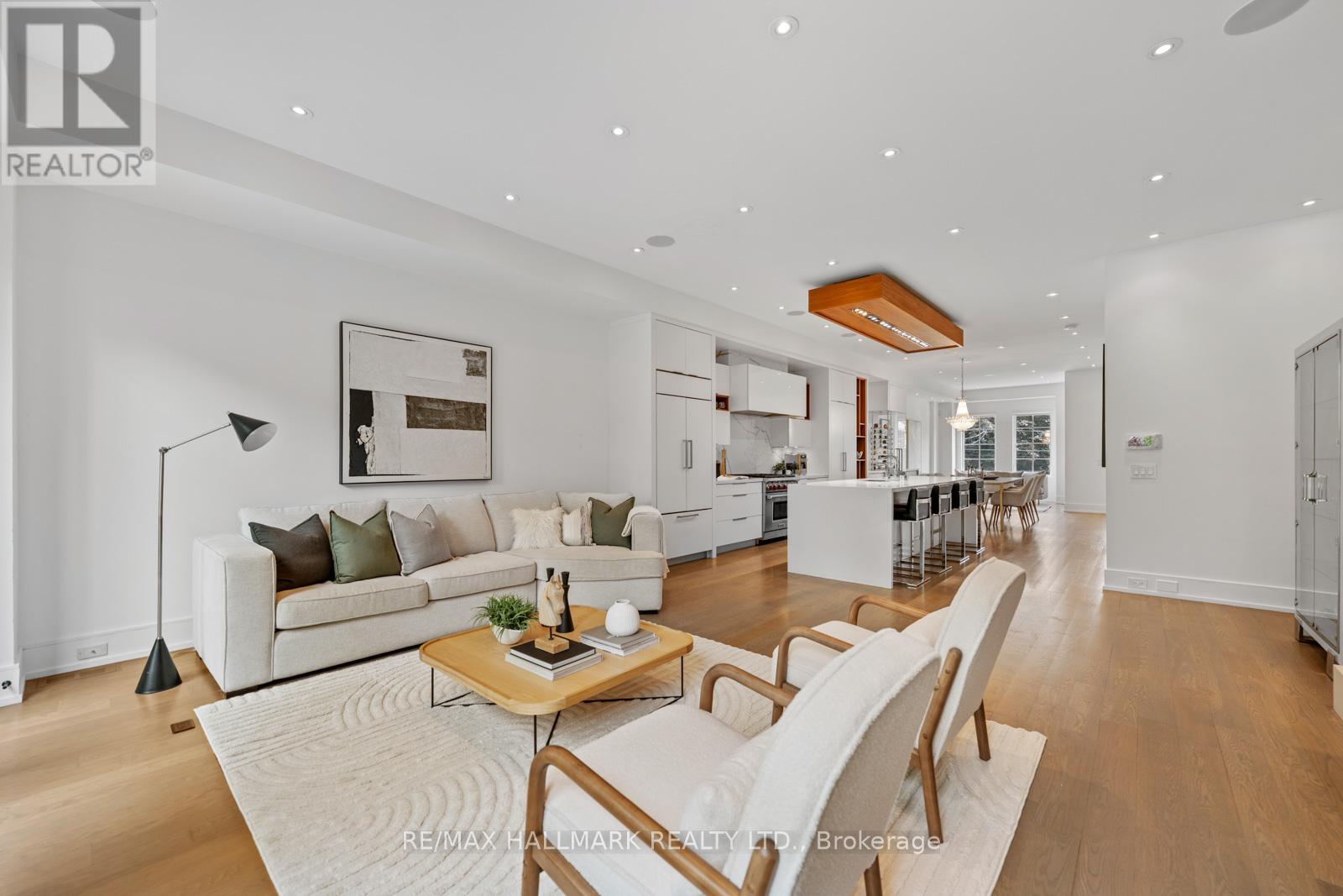 Photo 21 of 62 St Germain Avenue, Toronto ON