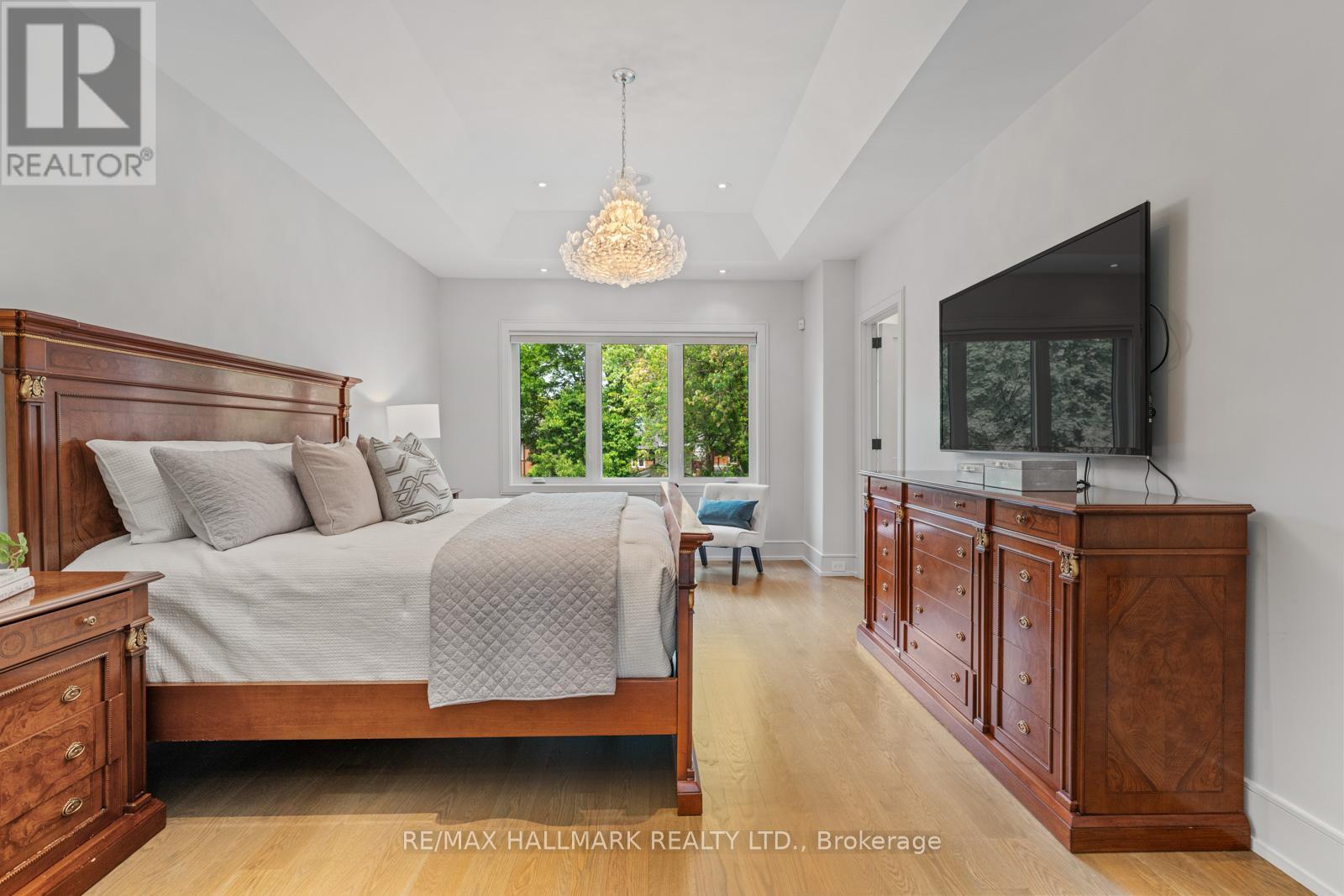 Photo 24 of 62 St Germain Avenue, Toronto ON