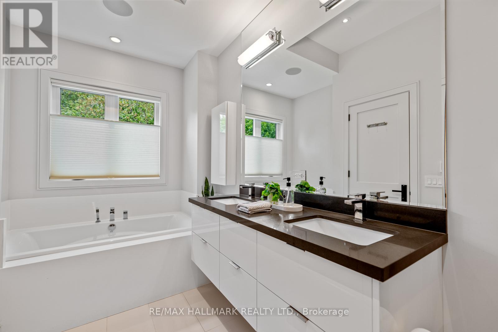 Photo 30 of 62 St Germain Avenue, Toronto ON