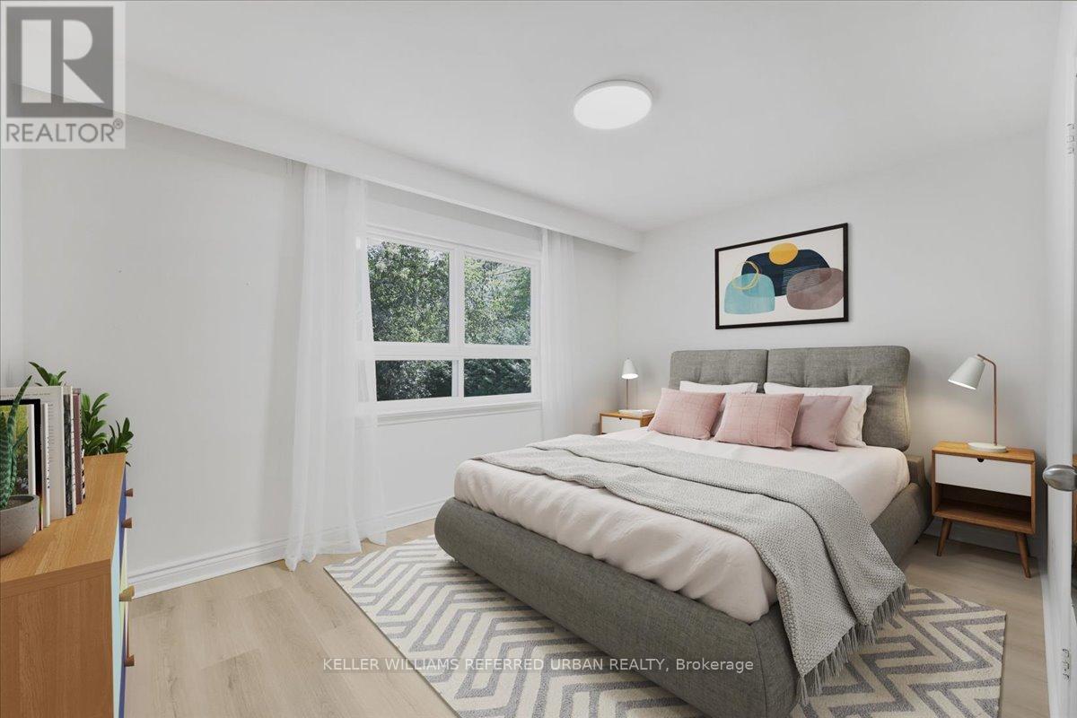 Photo 20 of 297 Betty Ann Drive, Toronto ON