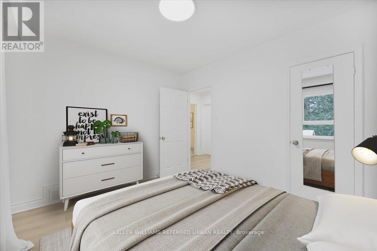 Photo 23 of 297 Betty Ann Drive, Toronto ON
