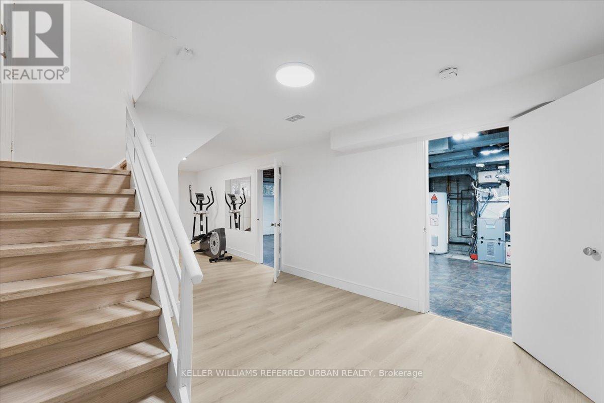 Photo 27 of 297 Betty Ann Drive, Toronto ON
