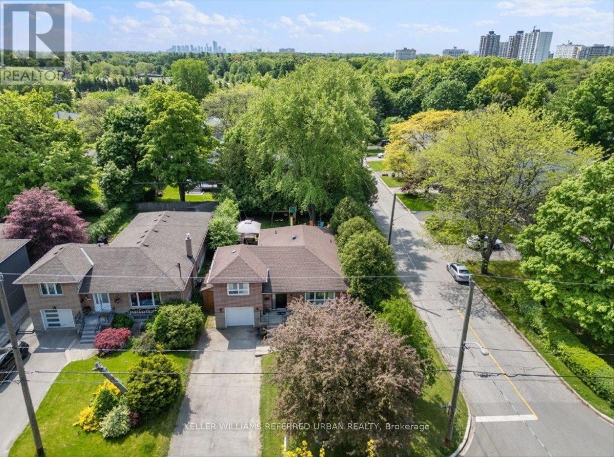 Photo 35 of 297 Betty Ann Drive, Toronto ON