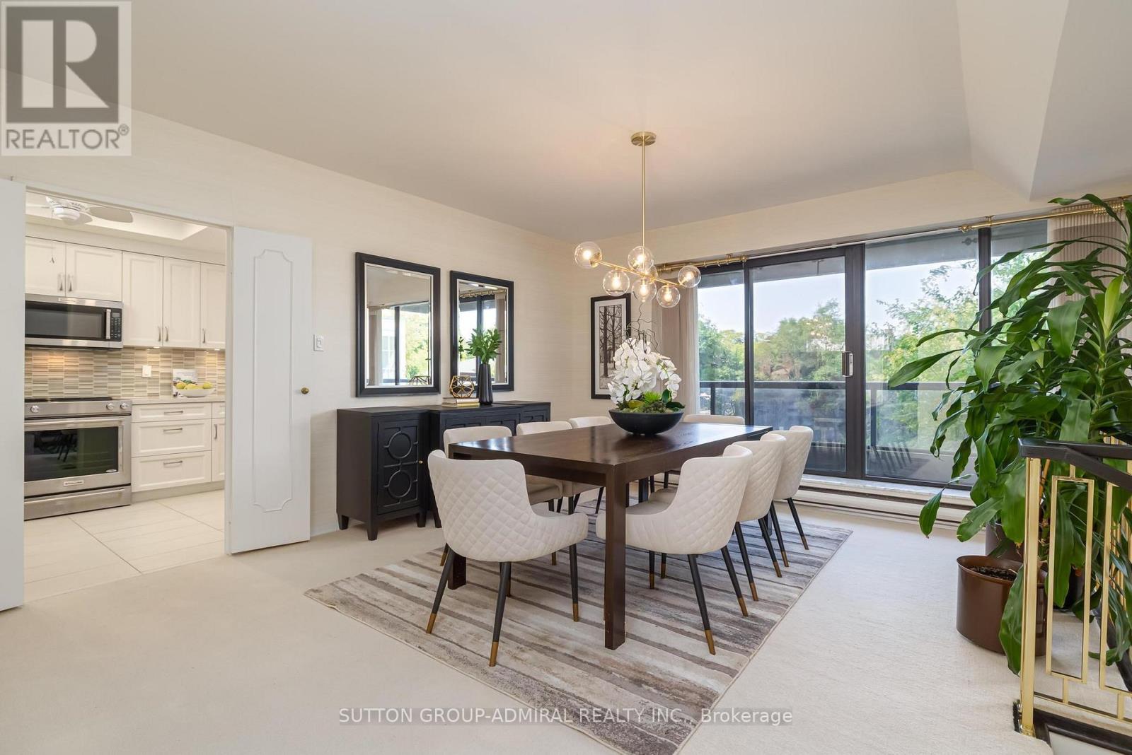 Photo 14 of 202 10 Prue Avenue, Toronto ON