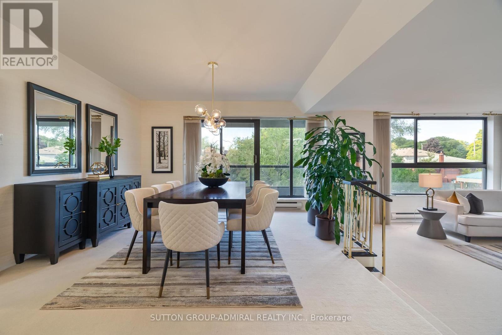 Photo 15 of 202 10 Prue Avenue, Toronto ON