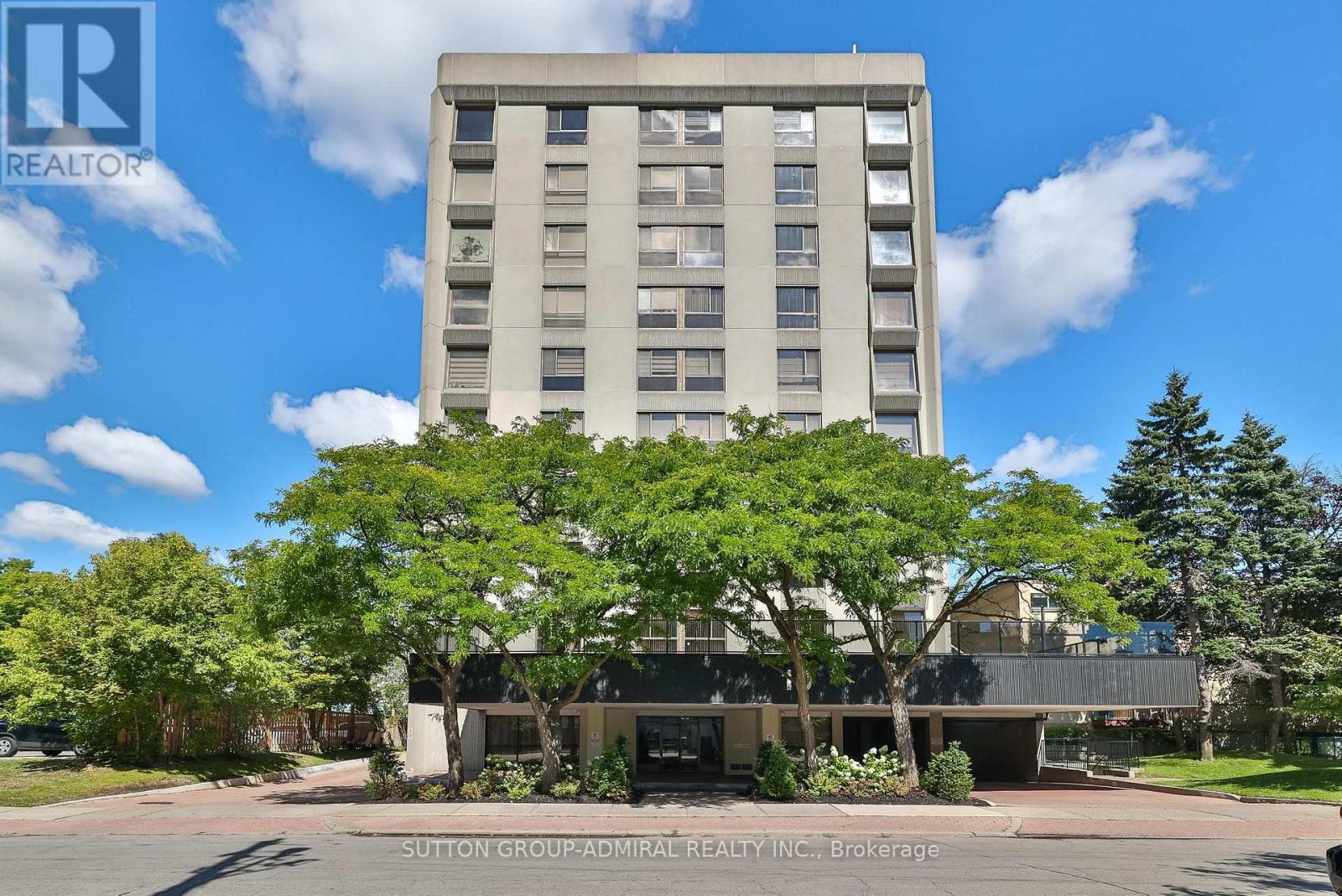 Photo 2 of 202 10 Prue Avenue, Toronto ON
