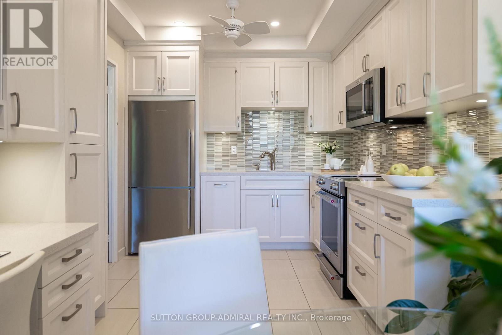Photo 21 of 202 10 Prue Avenue, Toronto ON