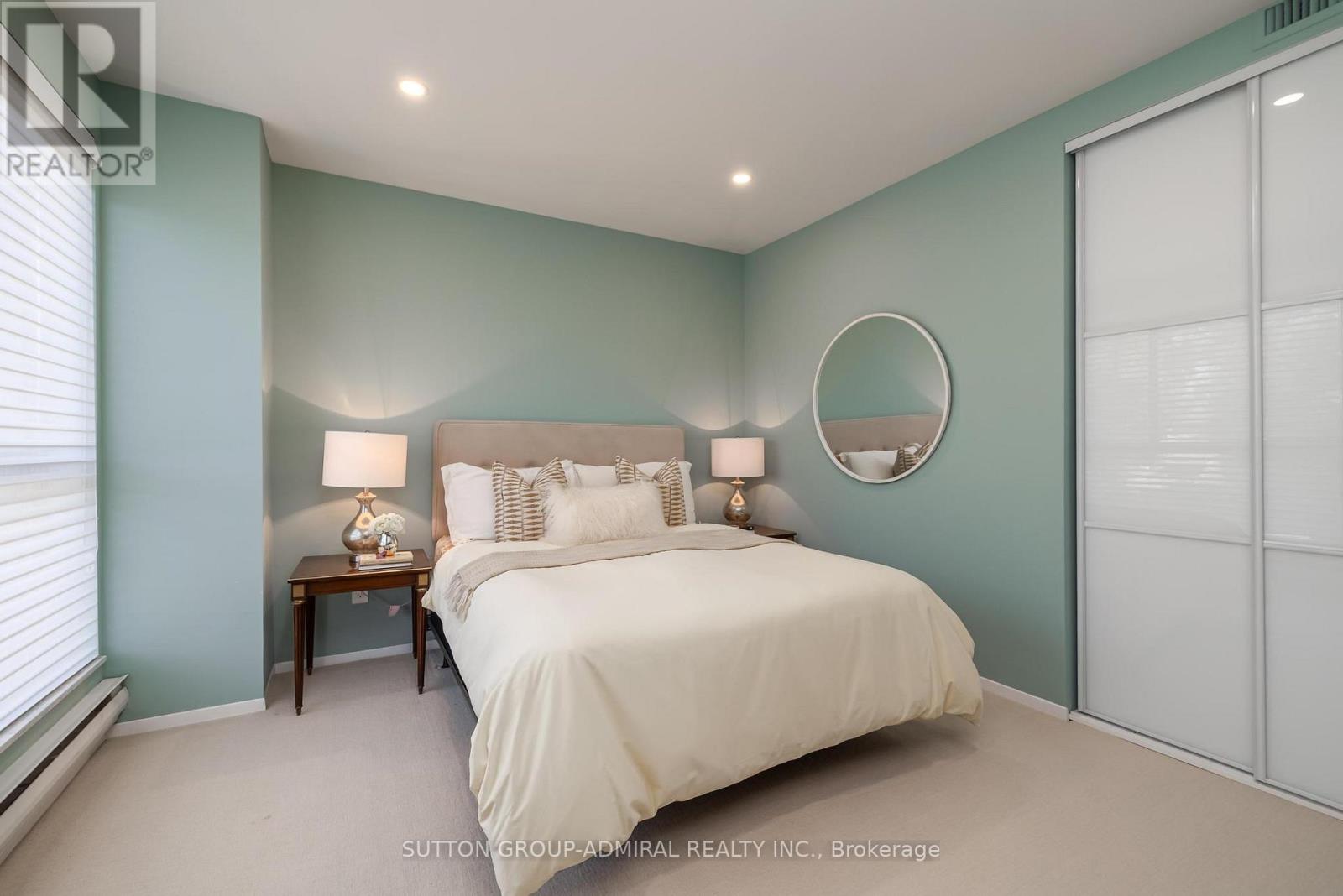 Photo 35 of 202 10 Prue Avenue, Toronto ON