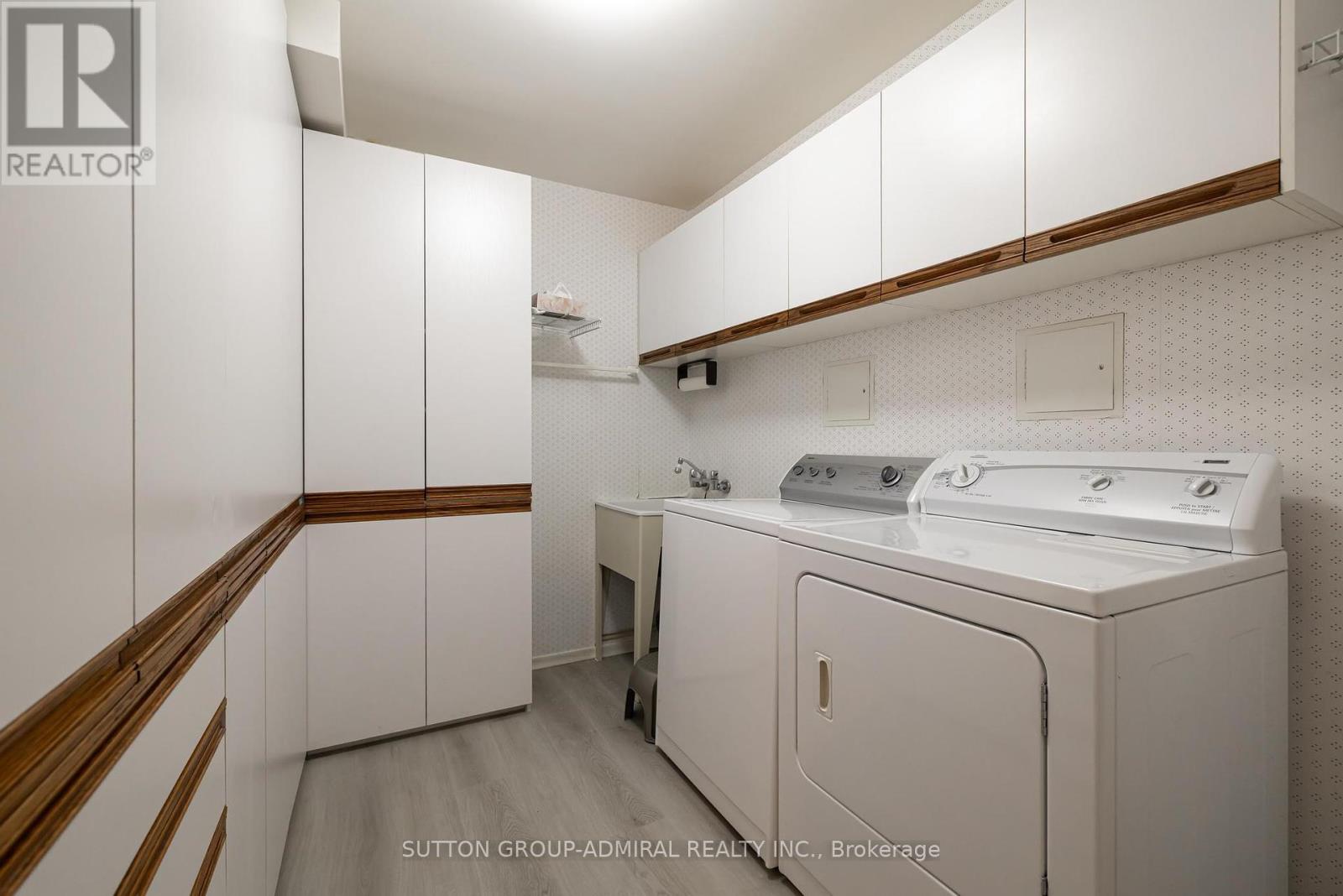 Photo 37 of 202 10 Prue Avenue, Toronto ON