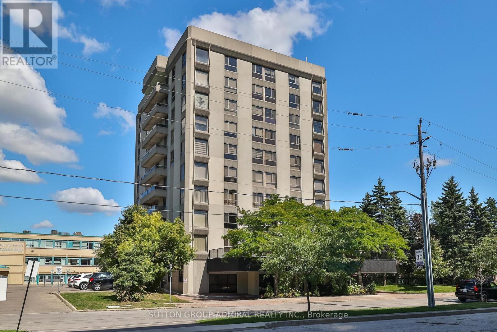 Photo 4 of 202 10 Prue Avenue, Toronto ON