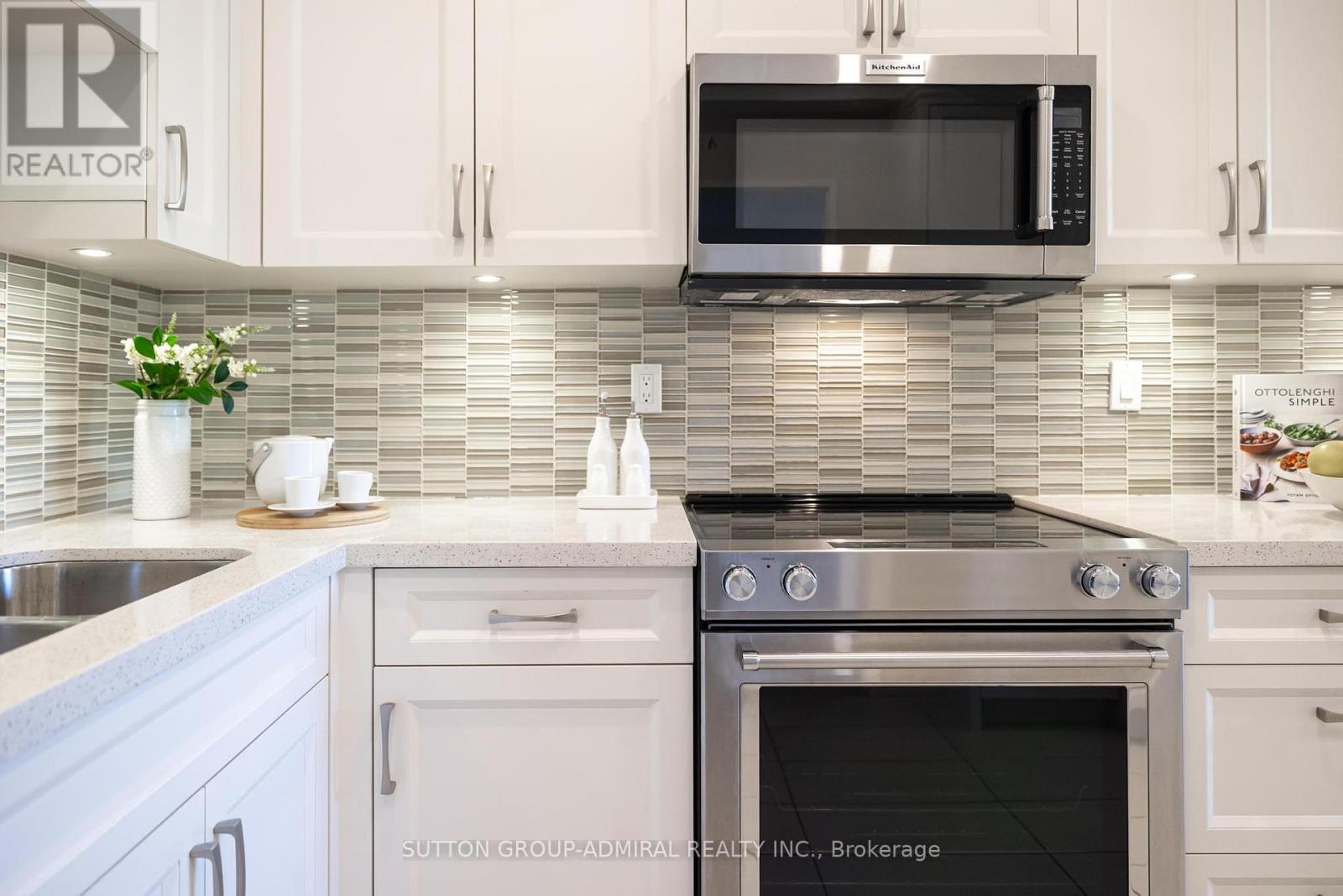 Photo 43 of 202 10 Prue Avenue, Toronto ON