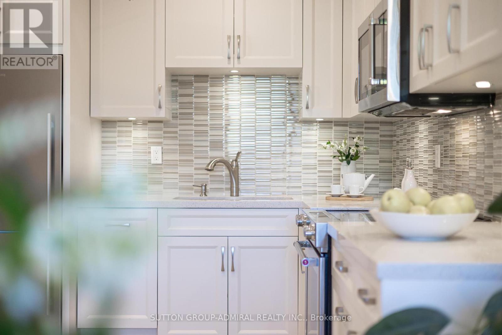 Photo 44 of 202 10 Prue Avenue, Toronto ON