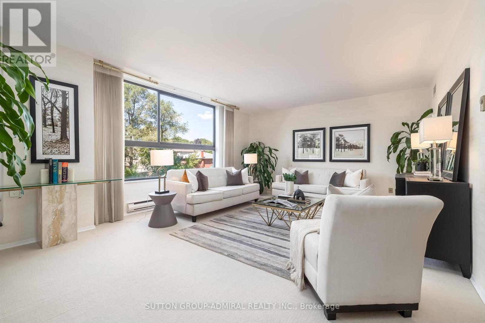 Photo 9 of 202 10 Prue Avenue, Toronto ON