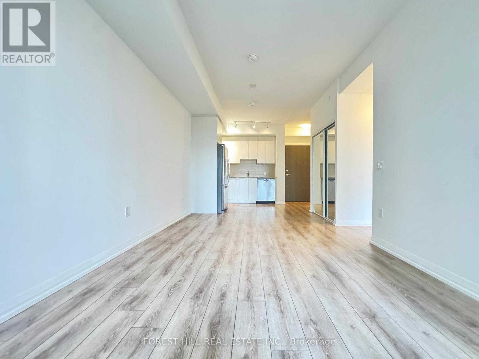 Photo 5 of 272 60 Ann Oreilly Road, Toronto ON