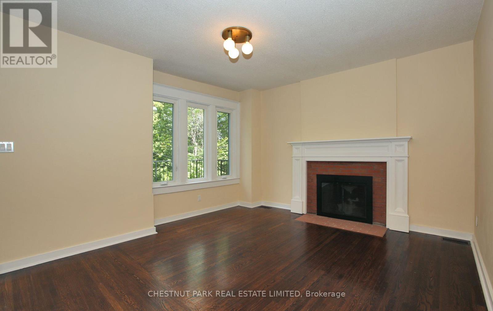 Photo 11 of 151 Marlborough Place, Toronto ON