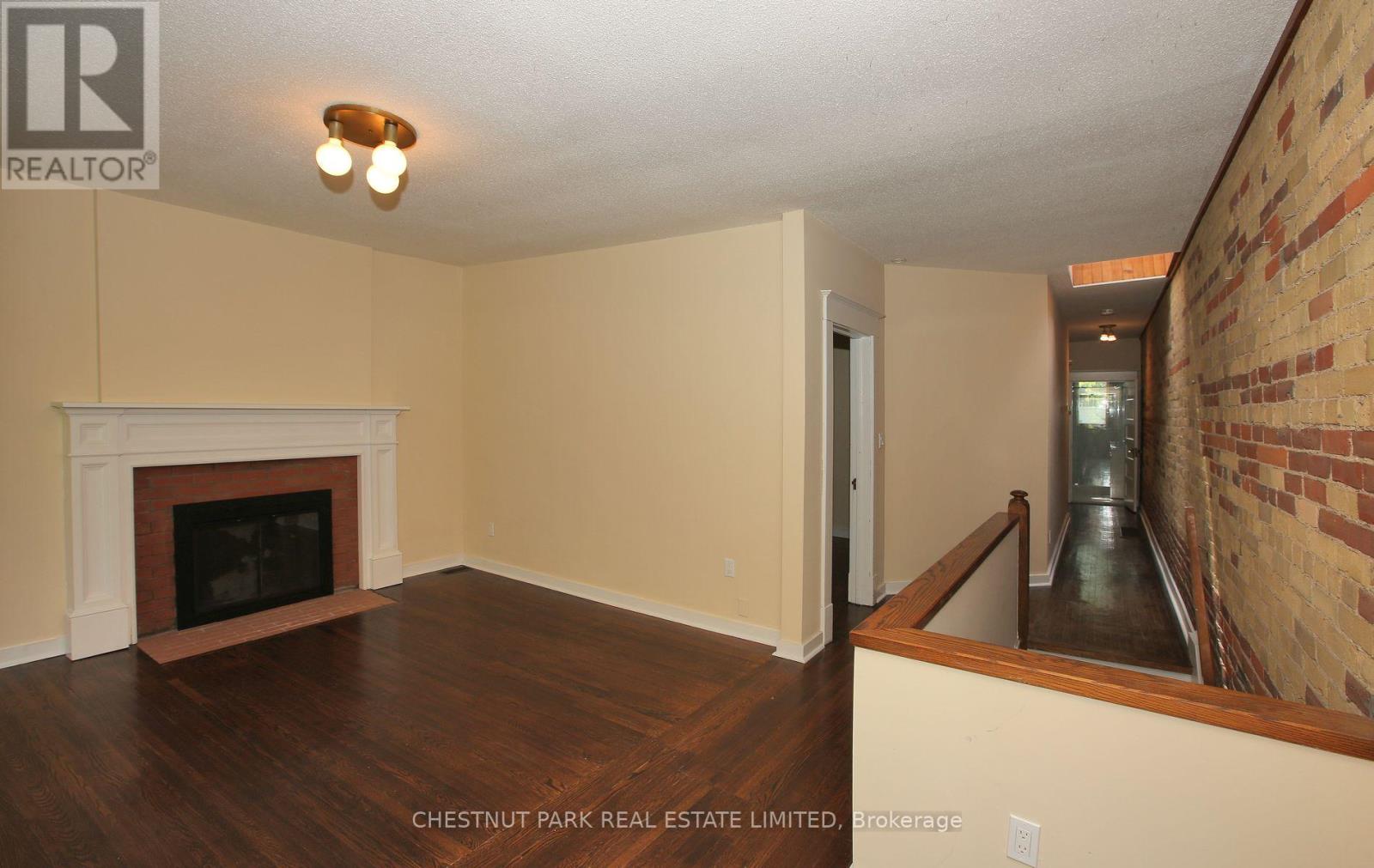Photo 12 of 151 Marlborough Place, Toronto ON