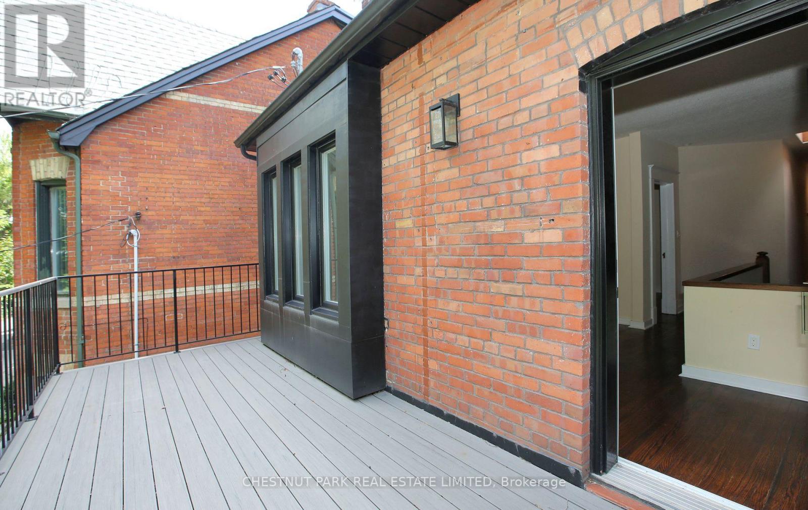 Photo 14 of 151 Marlborough Place, Toronto ON