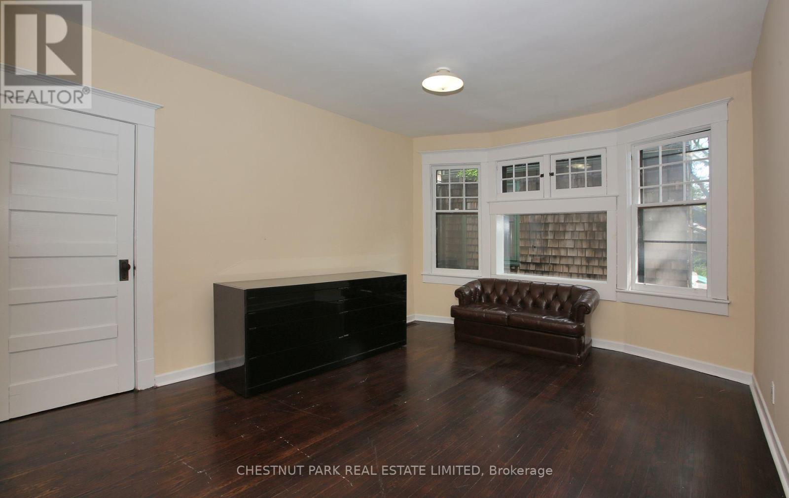 Photo 16 of 151 Marlborough Place, Toronto ON