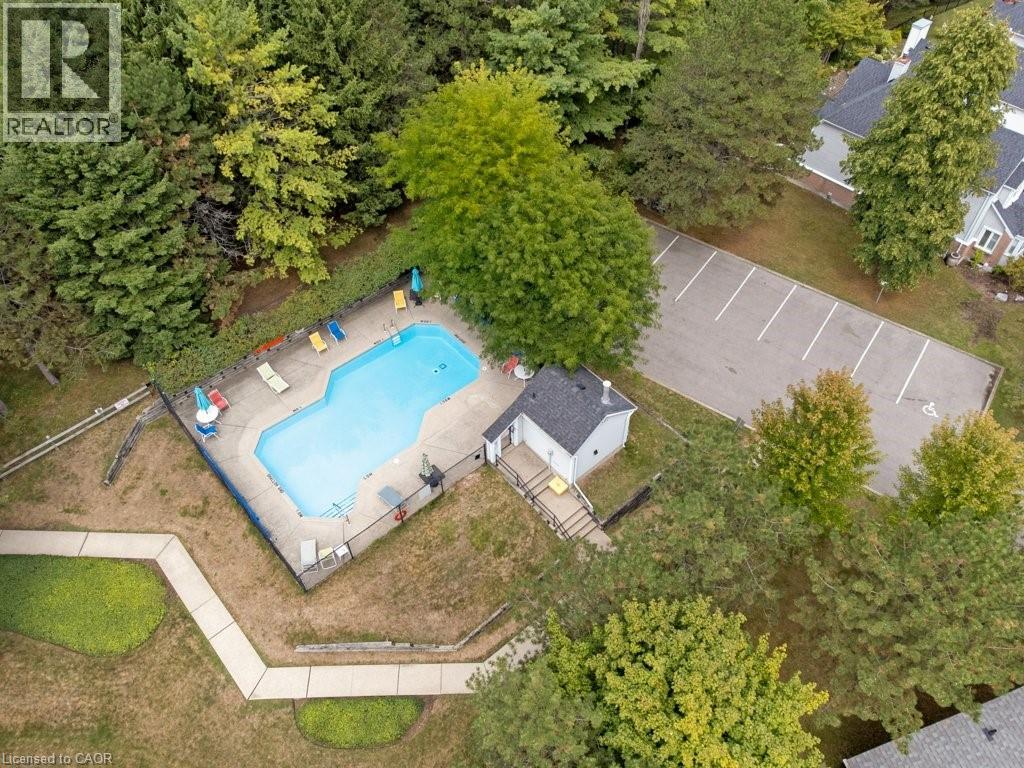 Photo 36 of 15 Quinte Crescent Unit 15, Kitchener ON