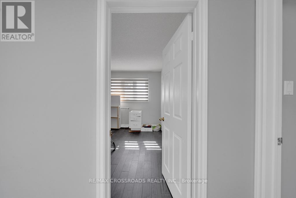 Photo 18 of 15 Leah Crescent, Ajax ON