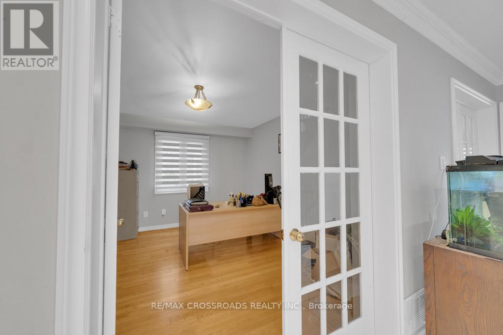 Photo 8 of 15 Leah Crescent, Ajax ON