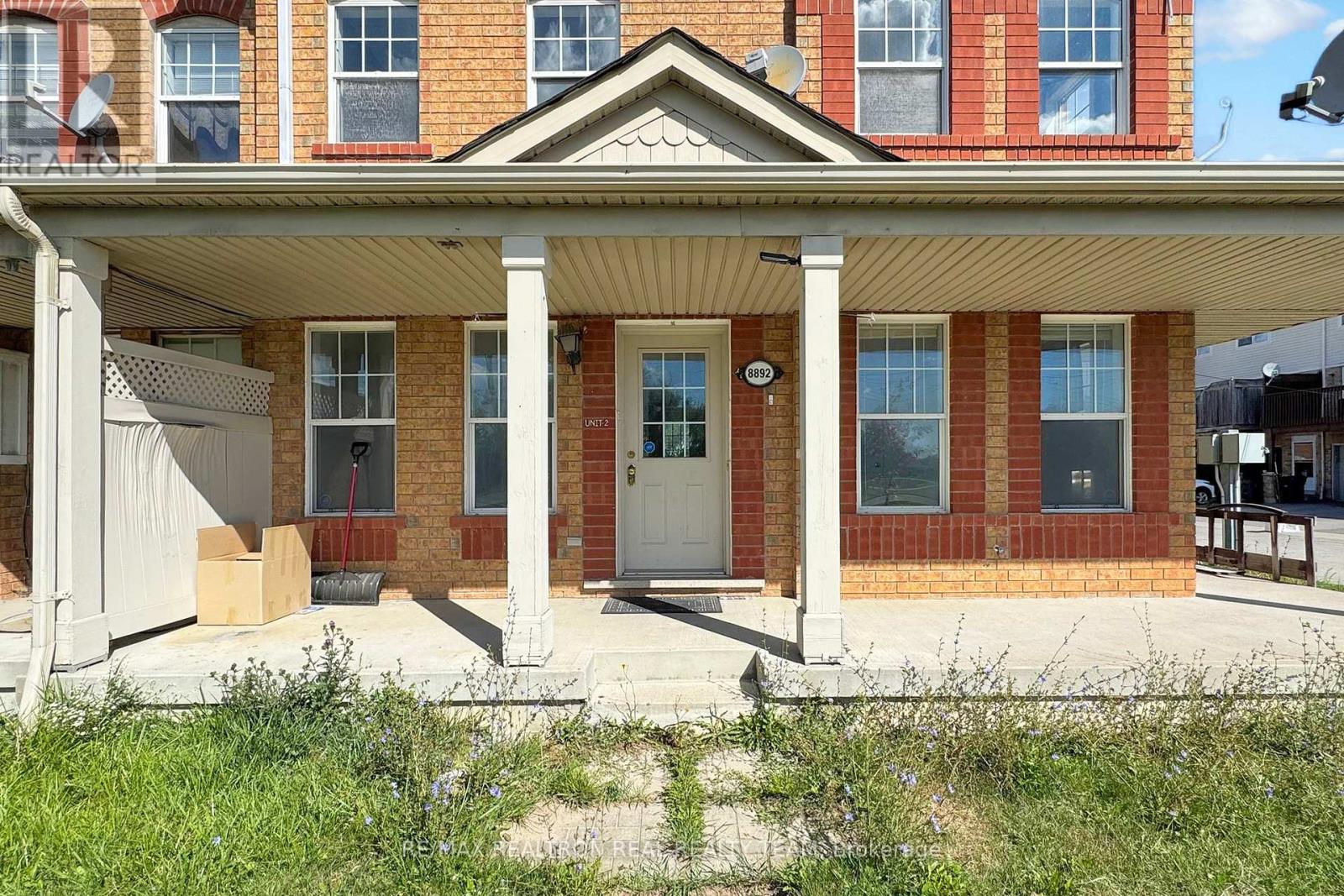 Photo 4 of Unit B 1 8892 Sheppard Avenue E, Toronto ON