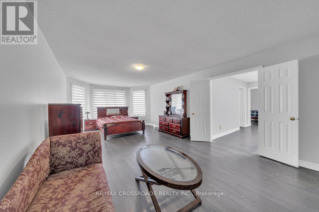 Photo 16 of 15 Leah Crescent, Ajax ON