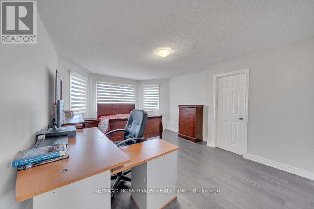 Photo 23 of 15 Leah Crescent, Ajax ON