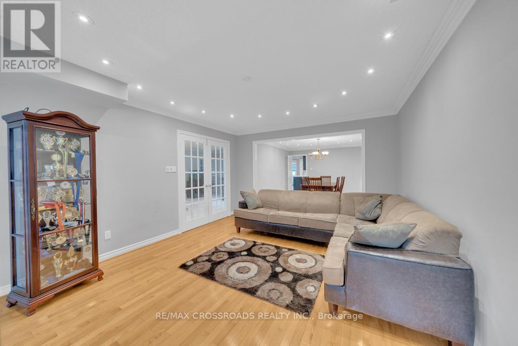Photo 13 of 15 Leah Crescent, Ajax ON