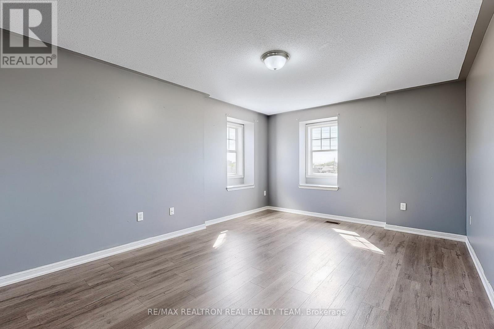 Photo 18 of Unit B 1 8892 Sheppard Avenue E, Toronto ON