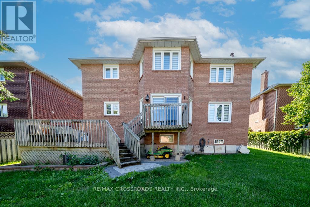 Photo 28 of 15 Leah Crescent, Ajax ON