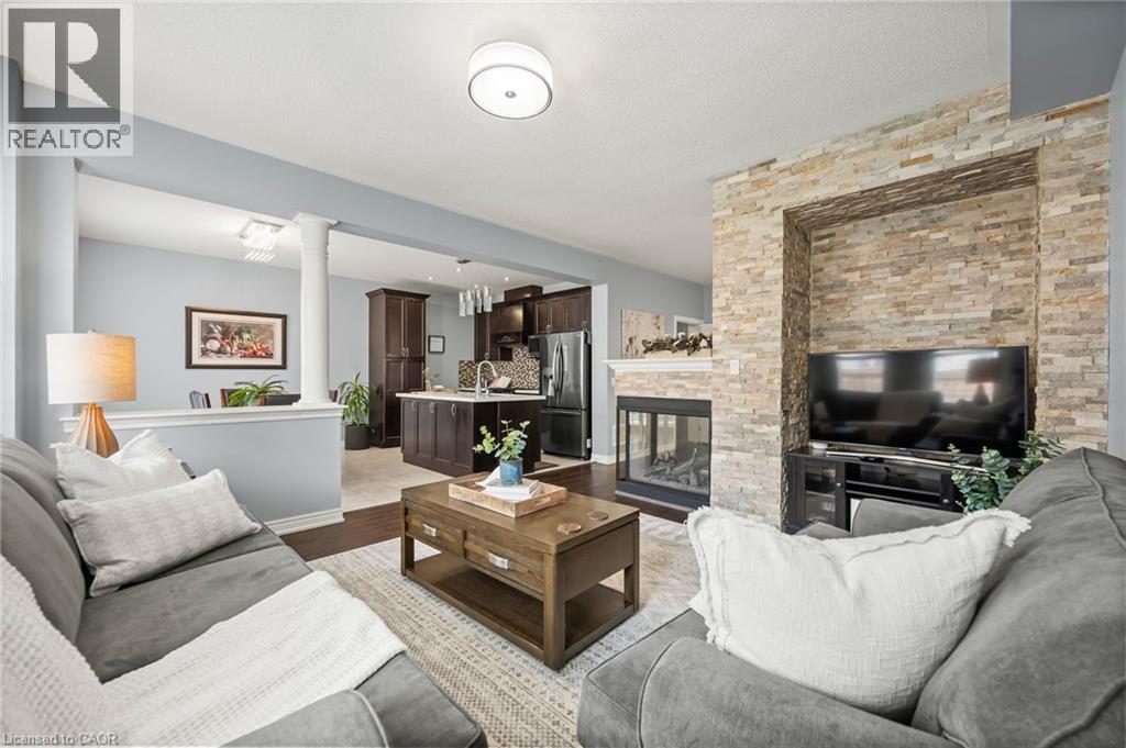 Photo 14 of 32 Babcock Street, Waterdown ON