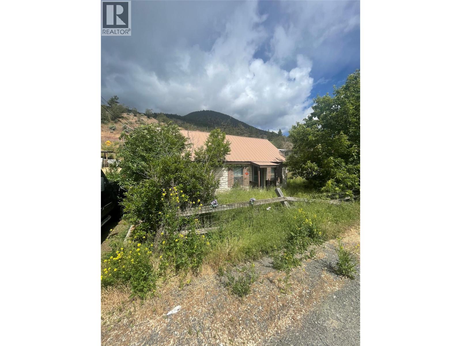 685 RUSSELL Lane, Lillooet
