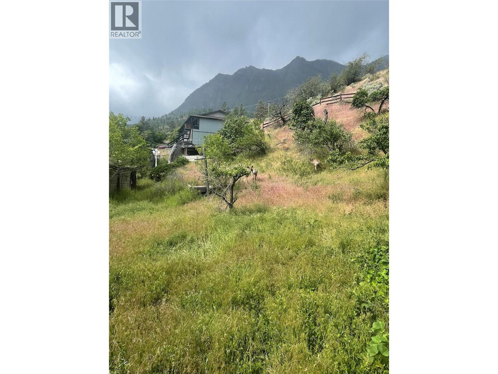 685 RUSSELL Lane, Lillooet