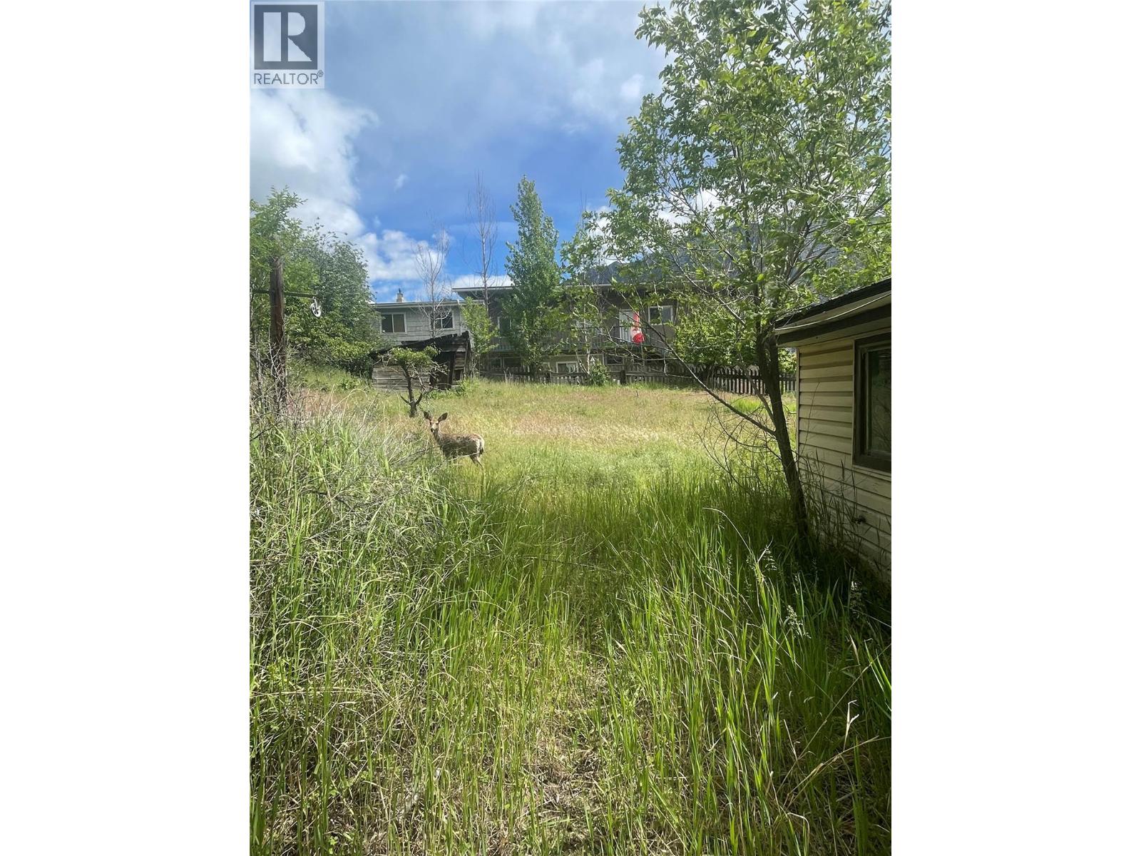 685 RUSSELL Lane, Lillooet