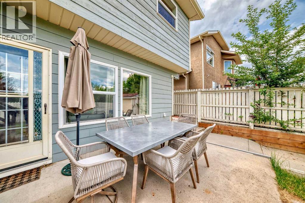 Photo 42 of 60 Sunlake Road Se, Calgary AB
