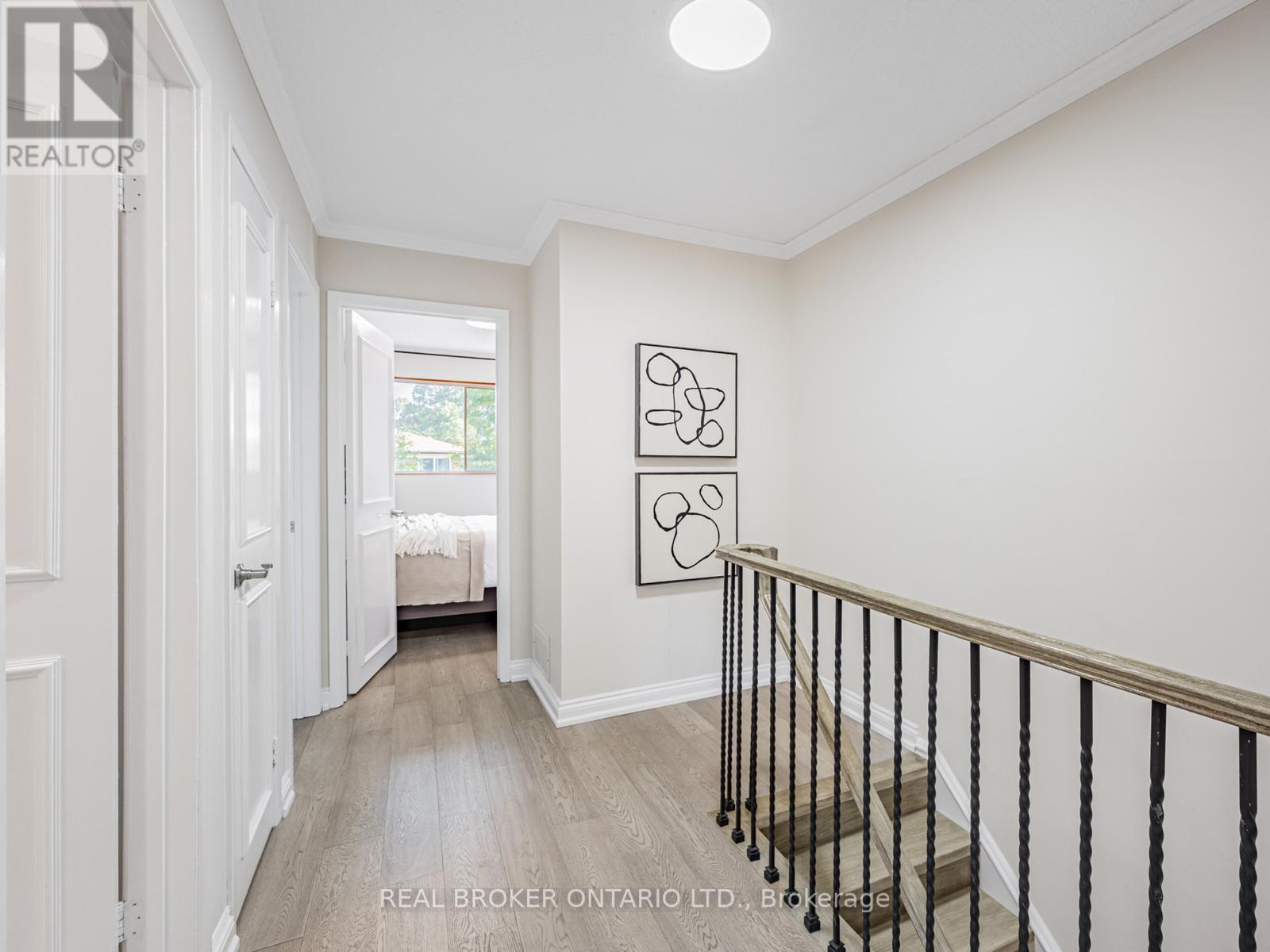 Photo 15 of 20 30 Dundalk Drive, Toronto ON