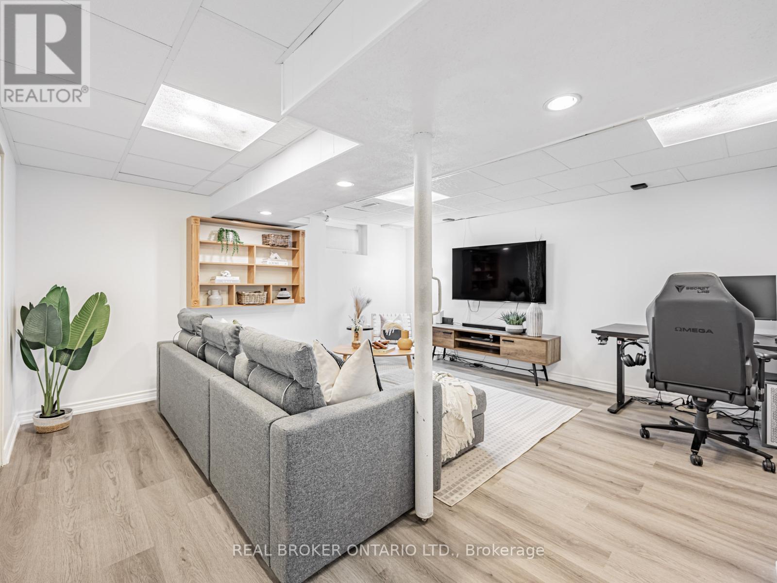 Photo 23 of 20 30 Dundalk Drive, Toronto ON