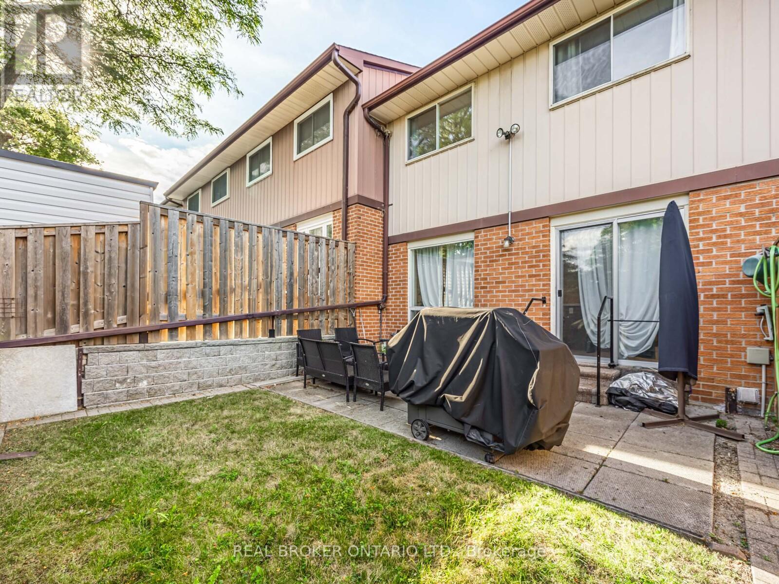 Photo 28 of 20 30 Dundalk Drive, Toronto ON